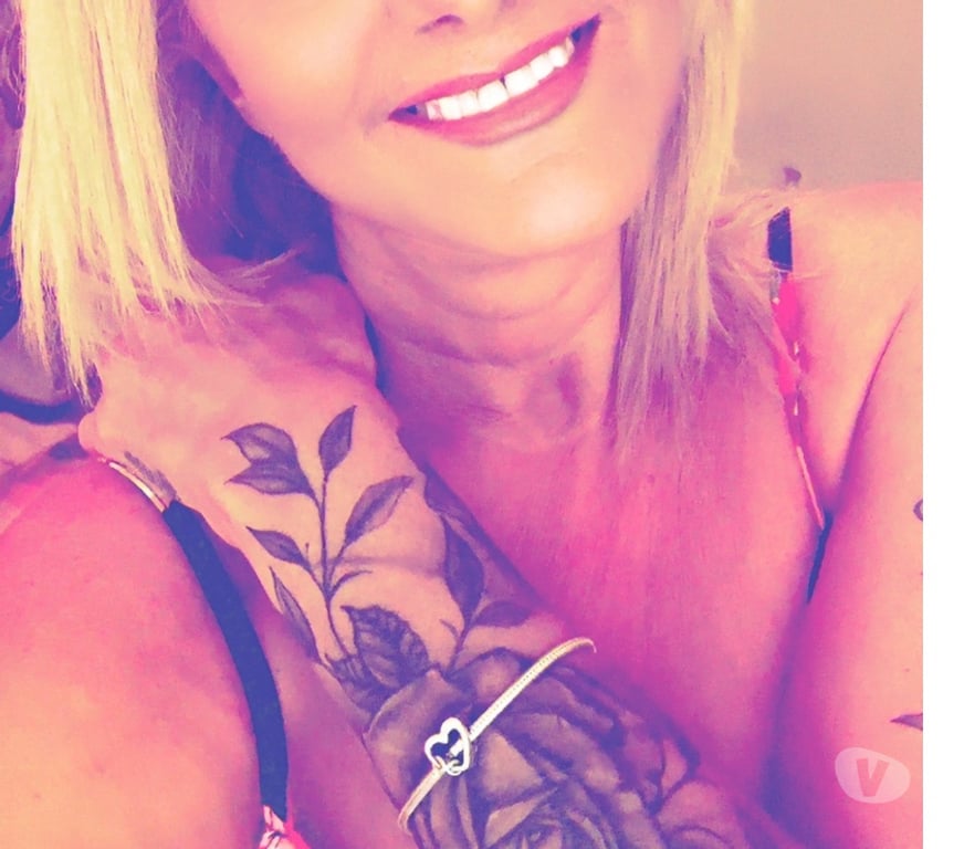 Escorts West Midlands Wolverhampton - Photos for Mature lady for discreet meetings love life