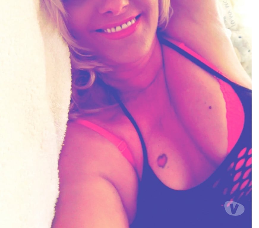 Escorts West Midlands Wolverhampton - Photos for Mature lady for discreet meetings love life