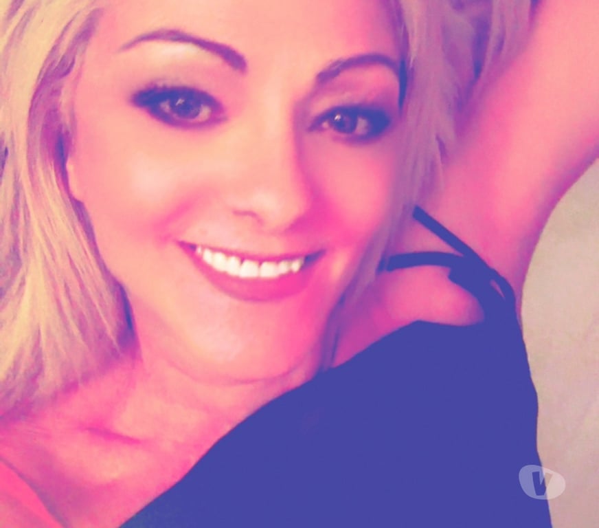 Escorts West Midlands Wolverhampton - Photos for Mature lady for discreet meetings love life