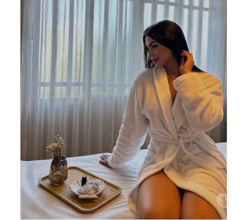 Escorts West London Ealing - West London - Photos for SAY GIRL 🇧🇷 🔥BOMBSHELL🔥