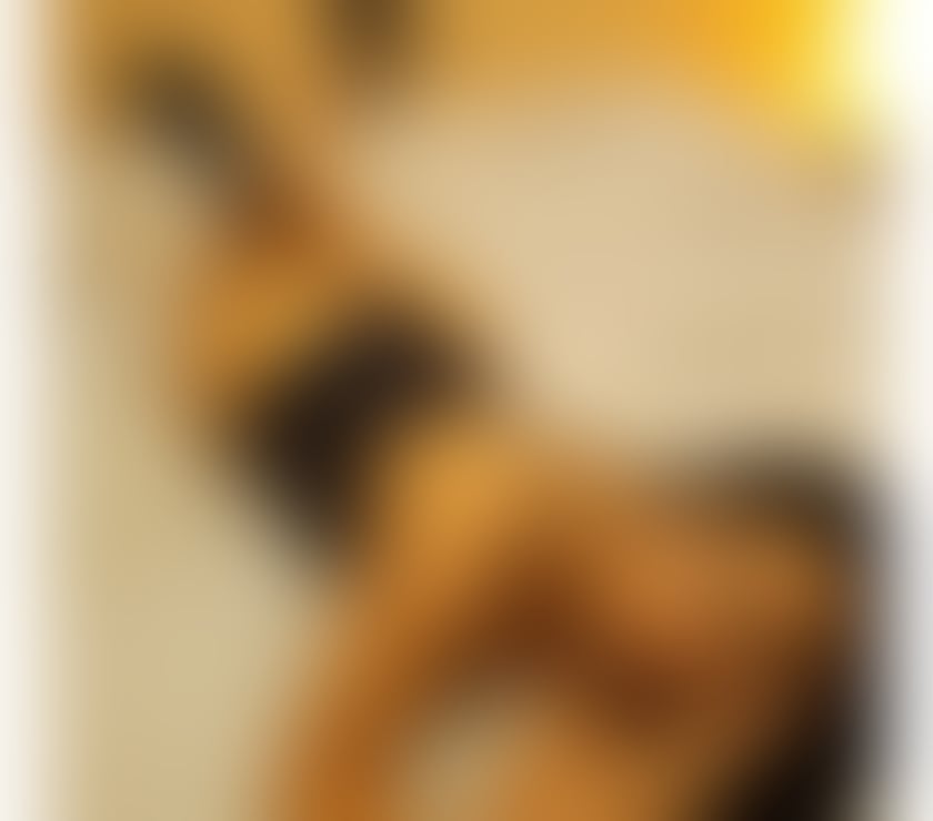  Escorts & Erotic Massage Kensington Liverpool - Photos for I am Aryana the best service party owo top