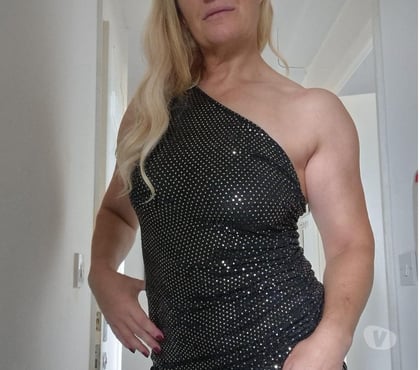 Escorts Chapel-en-Le-Frith High Peak - Photos for Beautiful Tall Curvy Blonde Down To Earth Lady In The Peaks