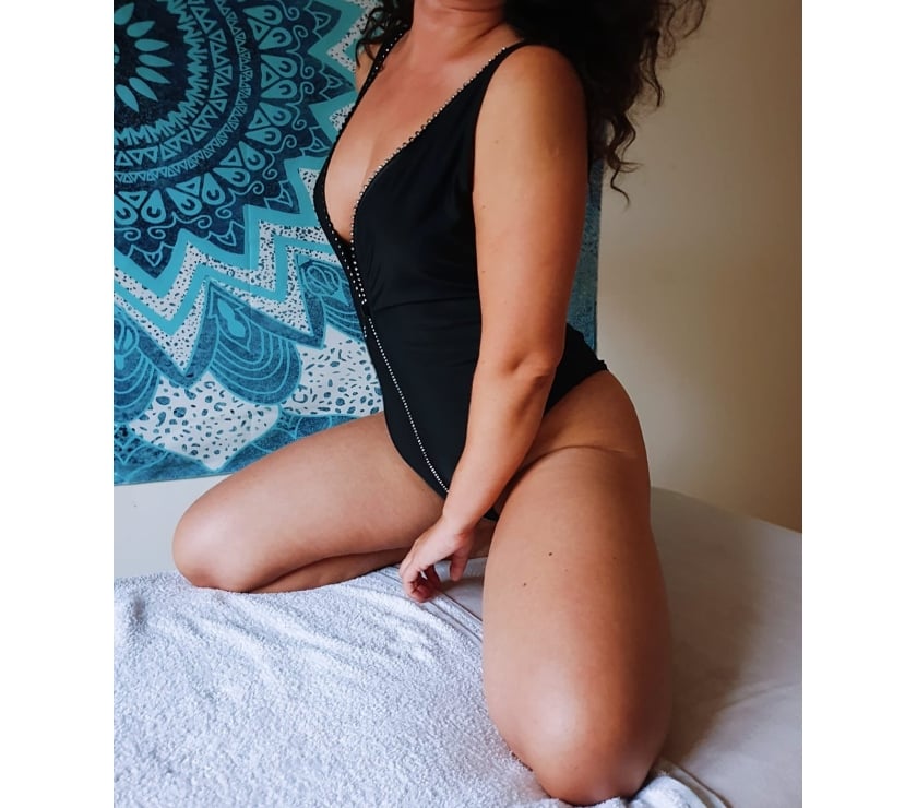 Escorts and Massages Watford Station Watford - Photos for Massage by sweet Charlie