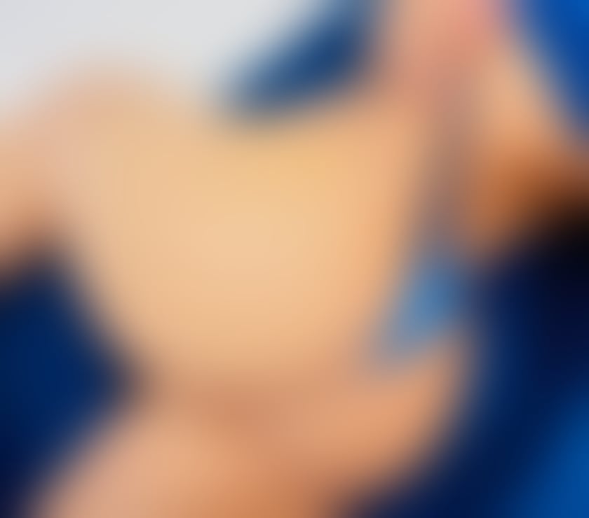 Escorts North West London Hendon Central Station - North West London - Photos for Call ☎️ me Redhead woman beautiful body