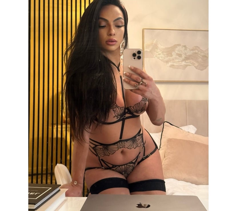 Transsexual Escorts Birmingham City Centre Birmingham - Photos for 🔥🇧🇷Ts Nicoly XL 🇧🇷🔥