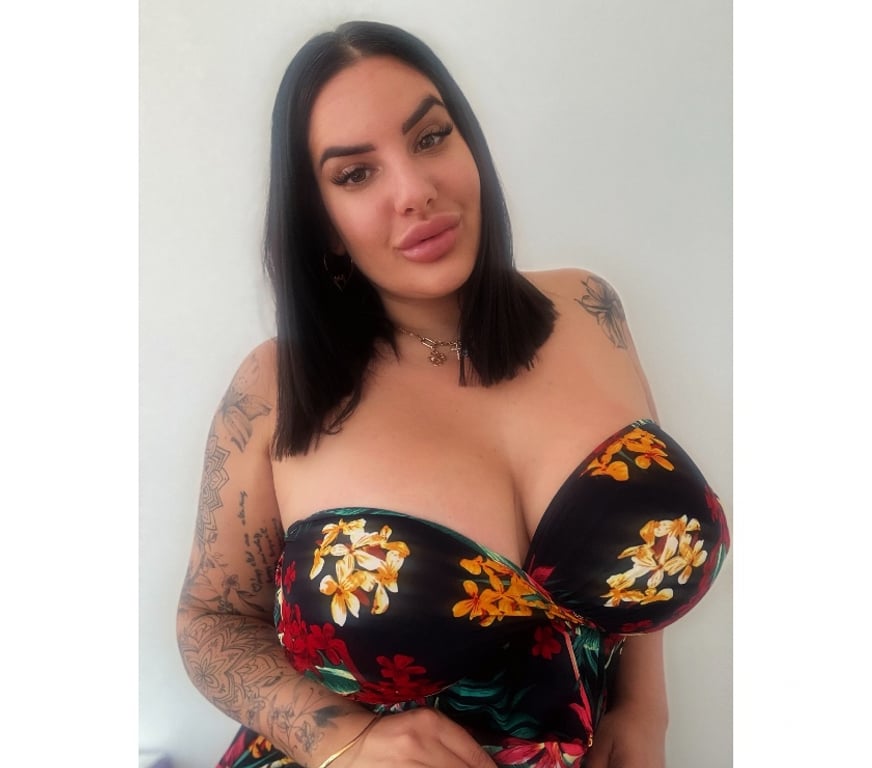 Escorts Kent Medway - Kent - Photos for Alexa in Medway