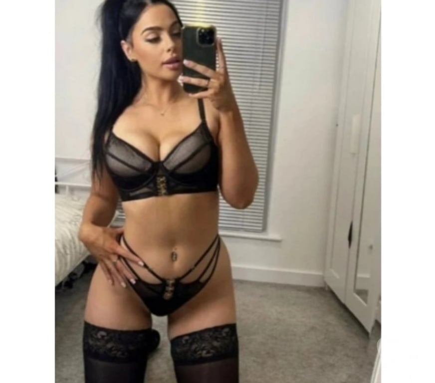 Escorts Kent Dartford - Photos for Verified 🍒Naughty ELLA🪩🔝HOTTEST BRUNETE 🔞Party