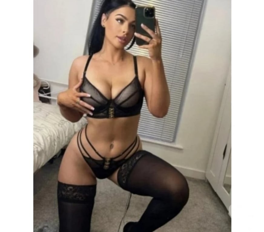 Escorts Kent Dartford - Photos for Verified 🍒Naughty ELLA🪩🔝HOTTEST BRUNETE 🔞Party