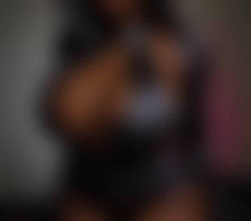 Escorts Acton West London - Photos for British Ebony Sarah ready to play in Acton 🍑🍒