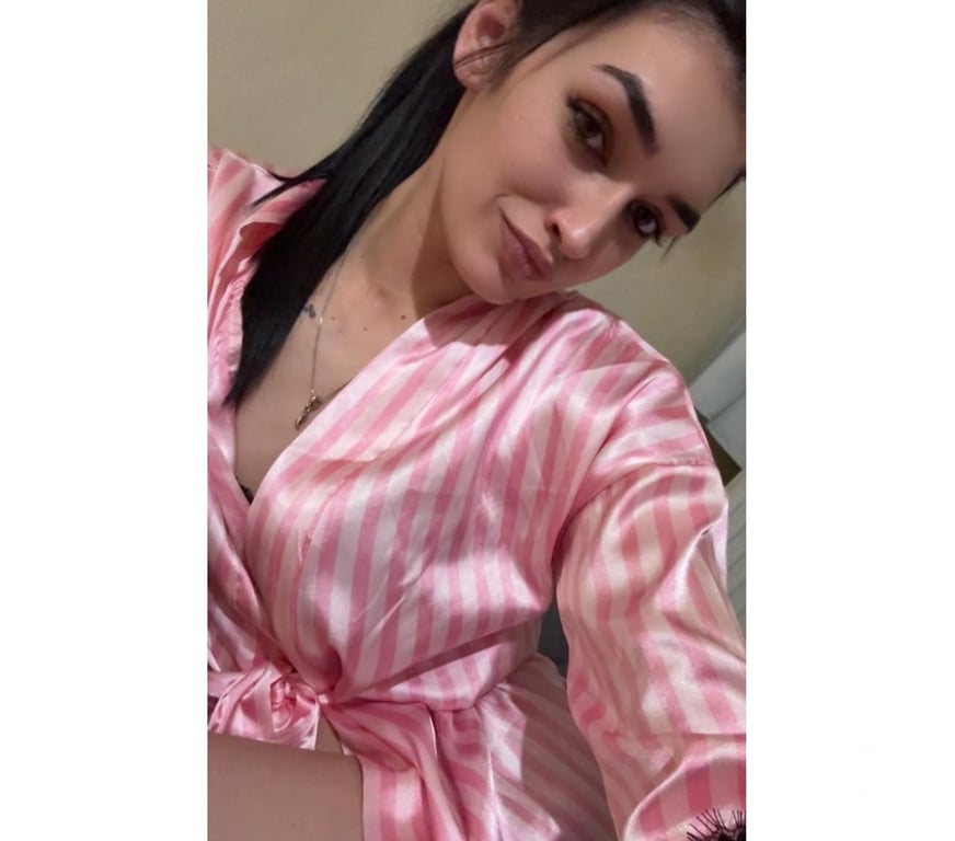 Escorts County Durham Darlington - Photos for Slim Hot Brunette Outcall !