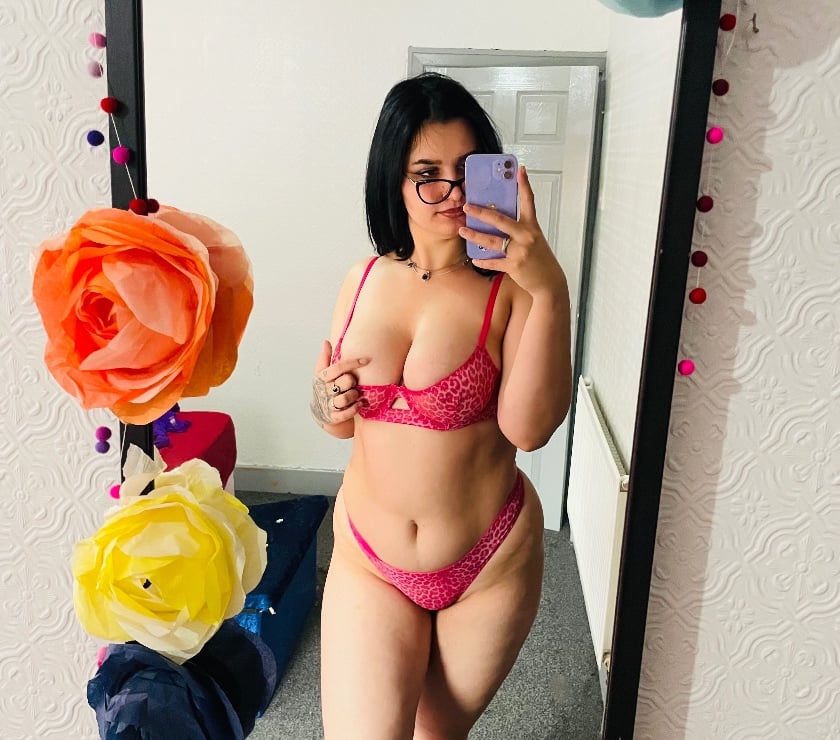  Escorts Sheffield City Centre Sheffield - Photos for new new just arrived in today today best sevices 😍😘