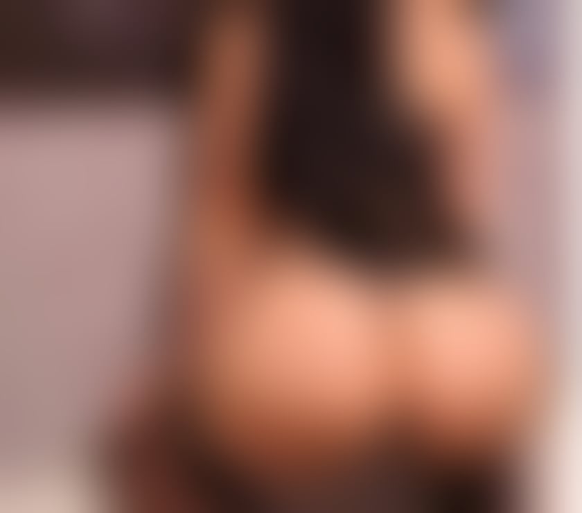 Escorts Somerset Bridgwater - Somerset - Photos for hello guys I'm Roxy super sexy brunette and a velvety body S