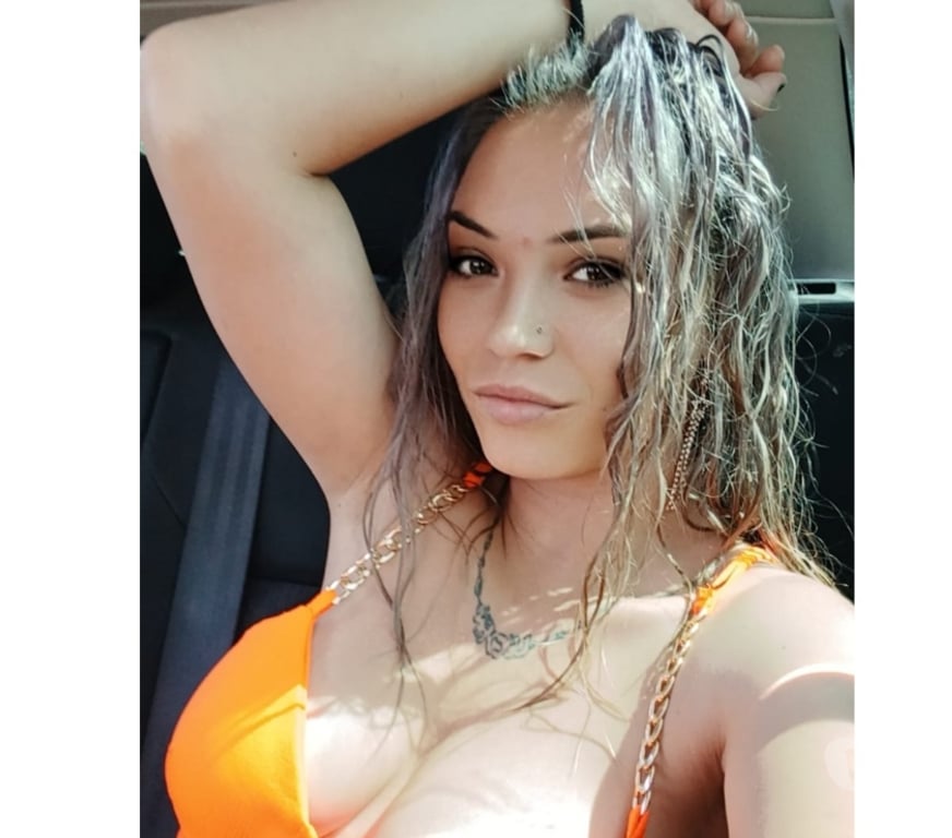 Escorts Norfolk Norwich - Photos for Hi guys i'm adell new in town