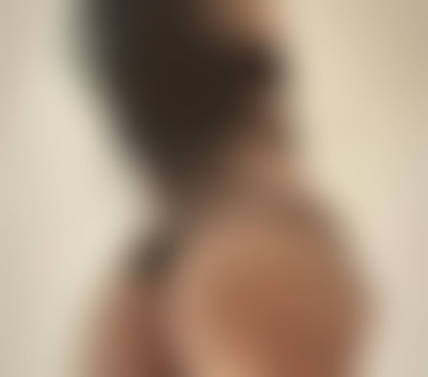 Escorts Bolton City Centre Bolton - Photos for Im Roxana back in Bolton town call me guys 24 7