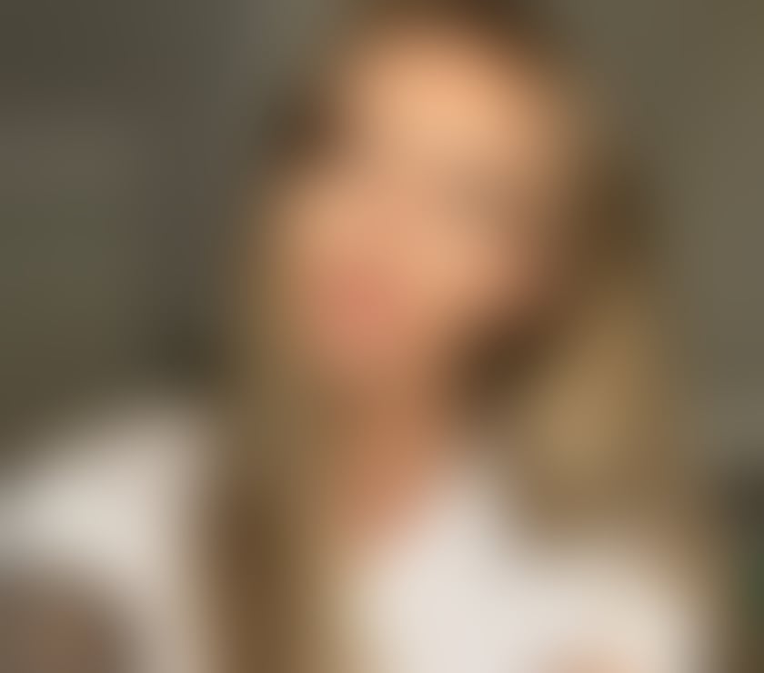 Adult Entertainment London Bridge Station Central London - Photos for BUSTY BRIT-Vid calls-WhatsApp only 07404617080