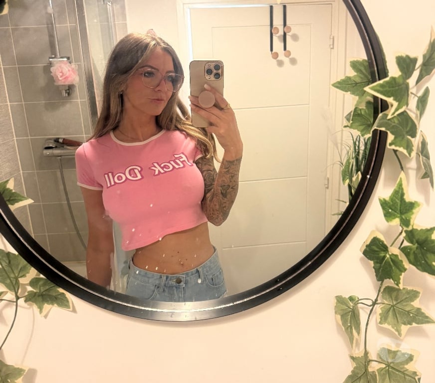 Adult Entertainment Central London London Bridge Station - Central London - Photos for BUSTY BRIT-Vid calls-WhatsApp only 07417373347