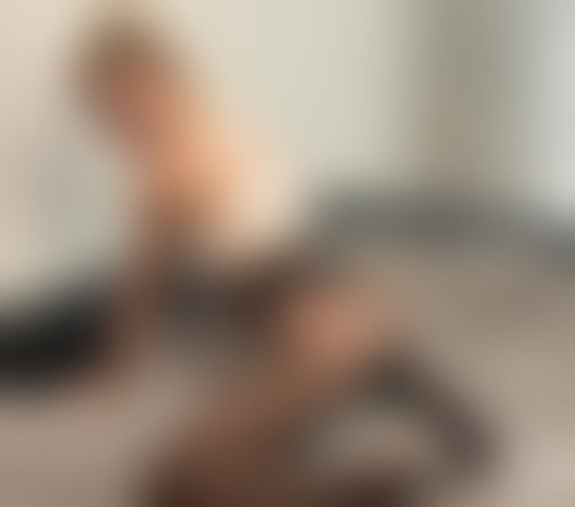 Escorts Greenford Ealing - Photos for hello nica Sabrina out call party girl