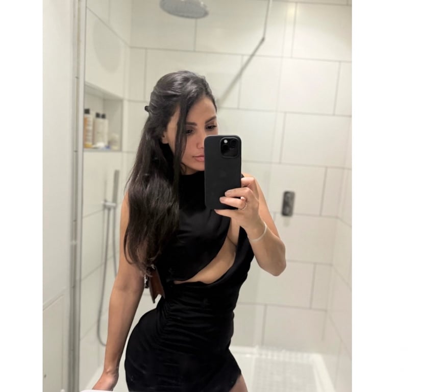 Escorts West Yorkshire Leeds - Photos for MAVIE ❤️ Hot Brazil 🔥 PARTY Girl