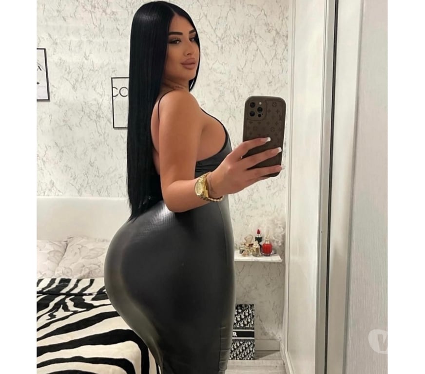 Escorts North Lanarkshire Motherwell - North Lanarkshire - Photos for ANGELA BEST PARTY GIRL 🥂🎉 ONLY OUTCALL🔥🥵