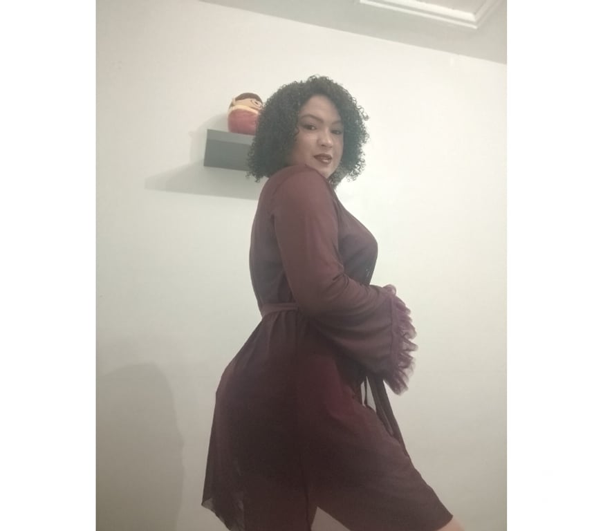 Escorts Suffolk Ipswich - Photos for Brazilian Ex贸tic Girl, 馃嚙馃嚪 Camyla strapons 馃帀