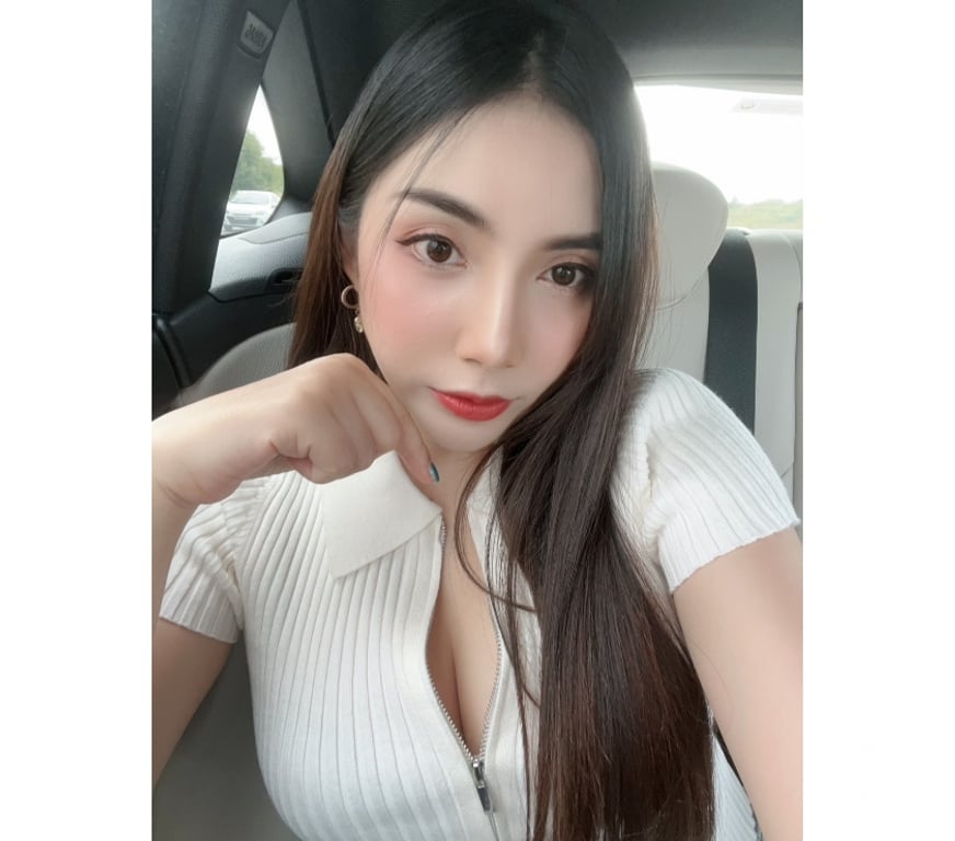 Escorts Surrey Spelthorne - Photos for Lydia Super Hot Sexy Thai real pics 07432014057