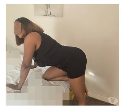  Escorts & Erotic Massage Hockley Birmingham - Photos for Lisa with a BIG B**bs❤️