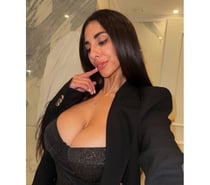 Hello x New and Hot Daisy x Here x British