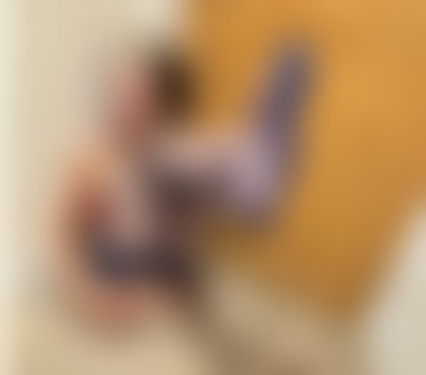Escorts Wiltshire Swindon - Photos for Relaxing and Revitalising Massage by English Sadie!