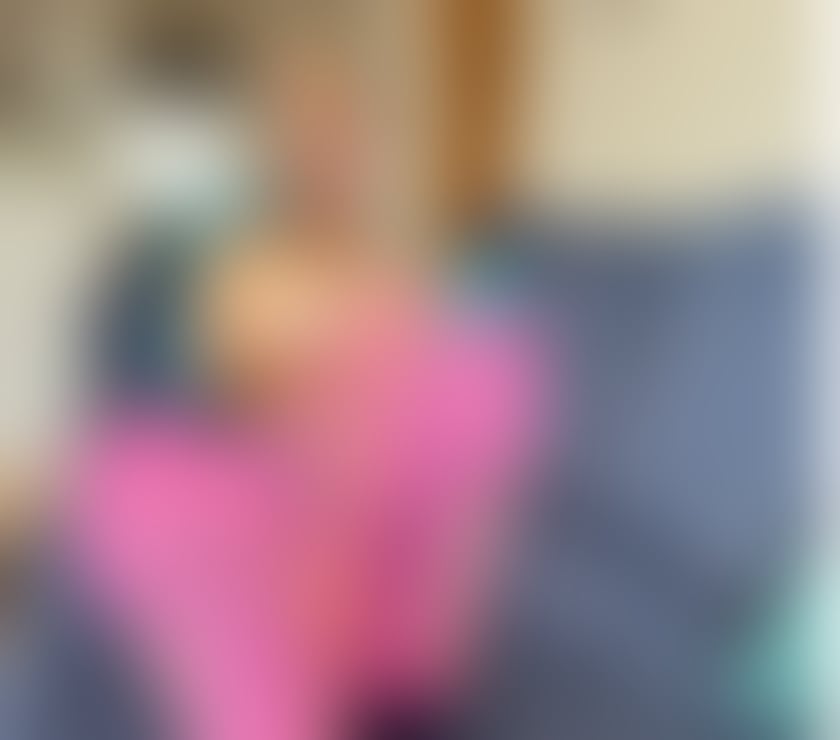 Escorts Wiltshire Swindon - Photos for Relaxing and Revitalising Massage by English Sadie!
