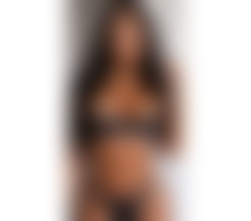 Escorts Nottinghamshire Nottingham - Photos for 🤍zoe brazilian back in the town real pics