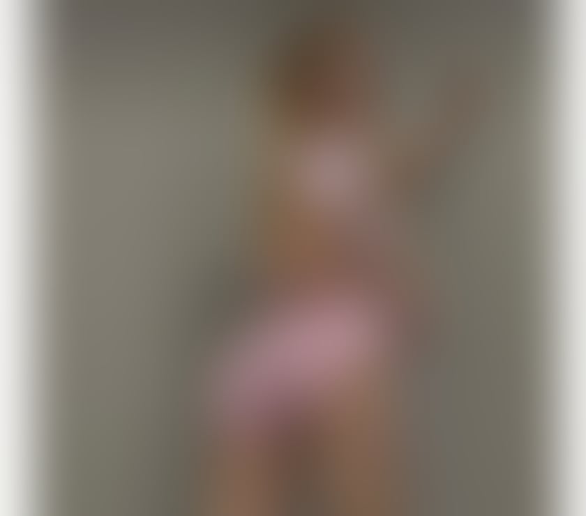 Escorts South West London Tooting Broadway Station - South West London - Photos for 🔥 Blonde Latin Woman 🔥