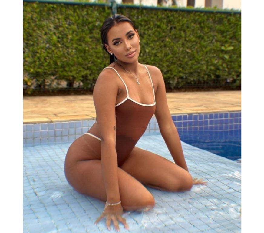 Escorts West Yorkshire Leeds - Photos for Julia🦋🍭 best owo 💦 brazilian 🇧🇷