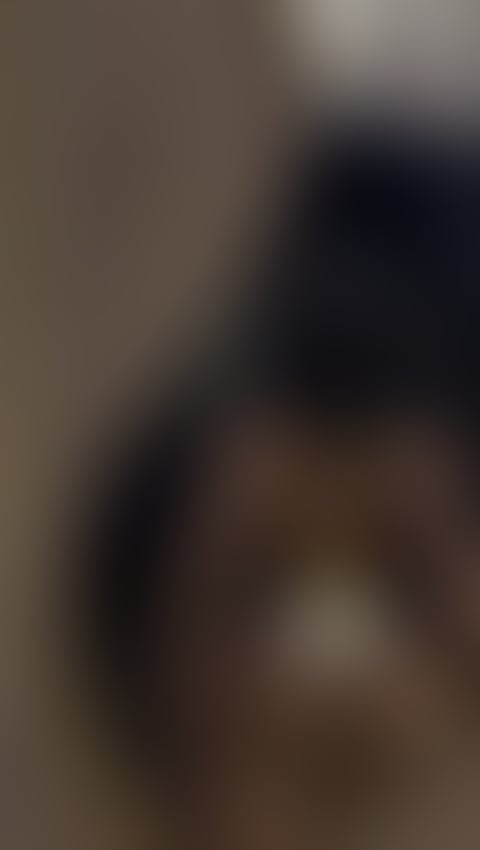 Escorts East London Canary Wharf - DLR Station - East London - 