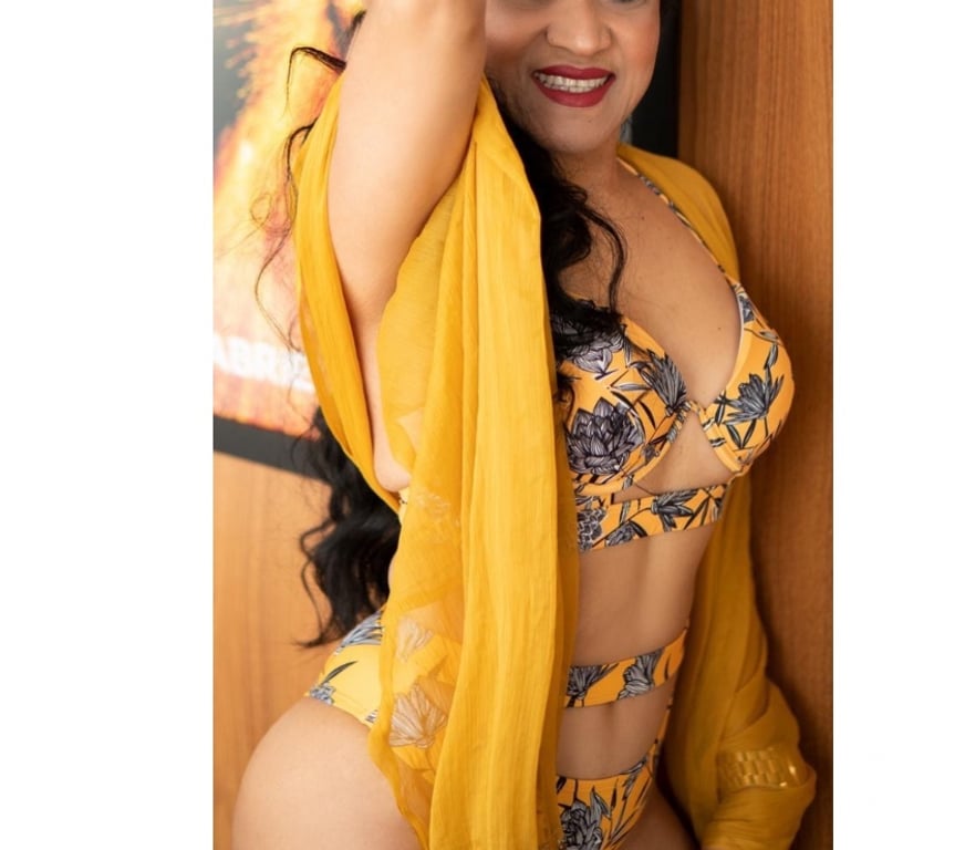 Escorts Kent Tonbridge and Malling - Photos for Quelle Milf Latina In Tonbridge