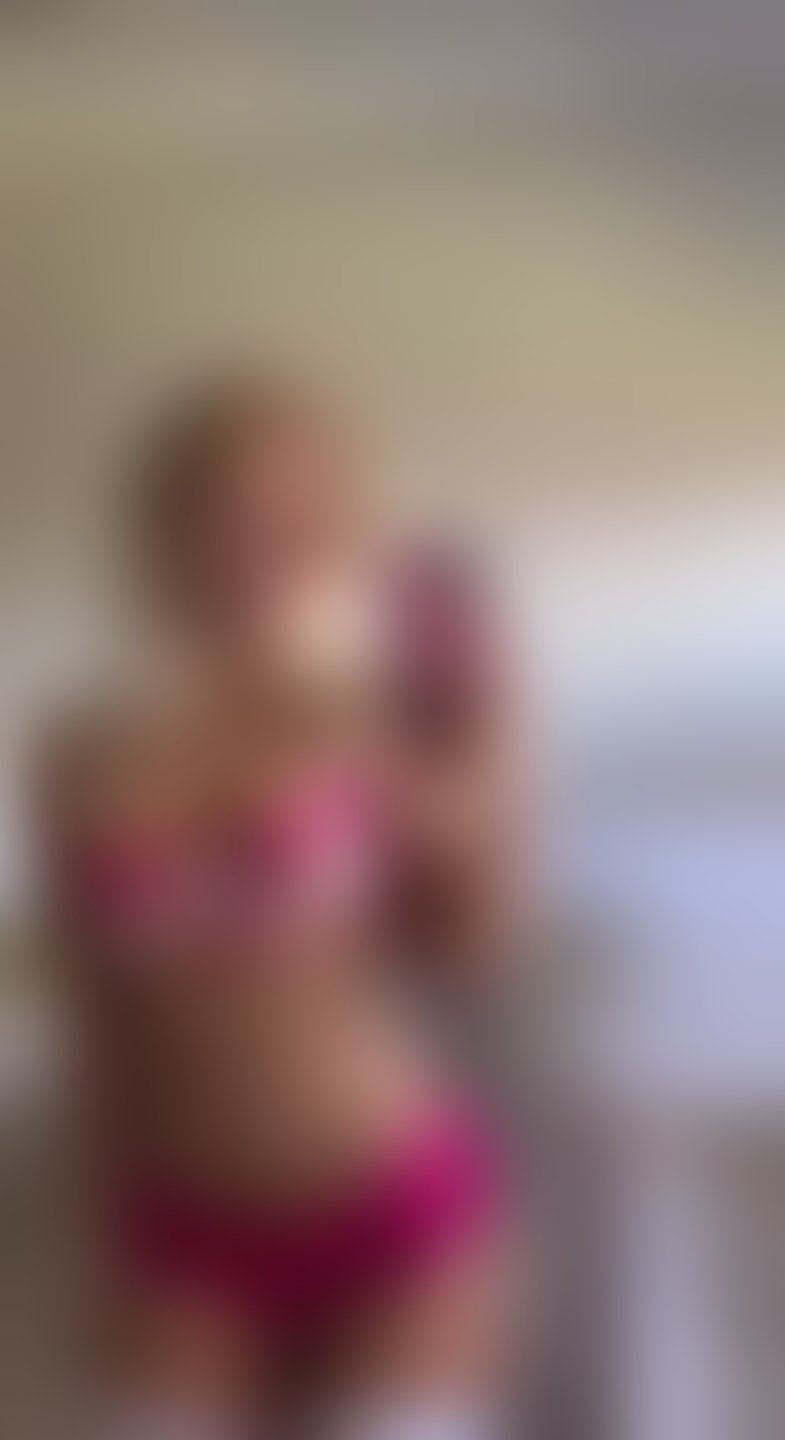 Escorts Essex Brentwood - 