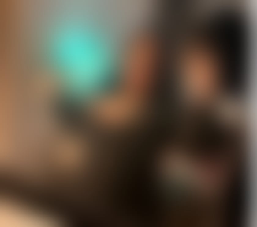 Escorts West London Hillingdon - Photos for TRANS Amelia fat ass shemale party