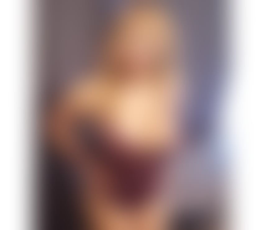 Escorts East London Canary Wharf - East London - Photos for 36EE REAL BUSTY LATINA IN CANARY WHARF