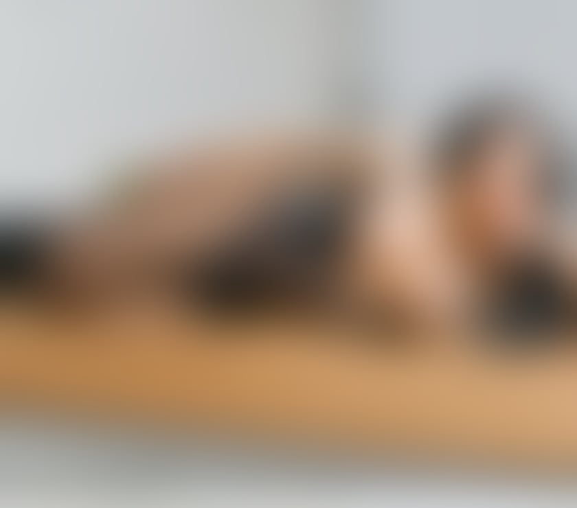 Escorts Hampshire Southampton - Photos for Naughty Colombian transsexual completes huge endowment