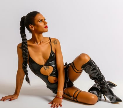 Trans Escorts Cricklewood North West London - Photos for 🔥TS 🔥 BRAZILIAN CURVES 💜 PARTY 🎉