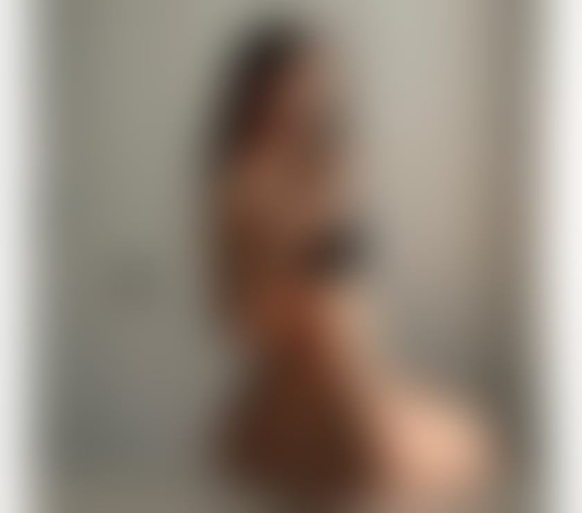 Escorts Greater Manchester Manchester - Photos for HI GUYS I’M KARINA PARTY GIRL☎️07471042723☎️