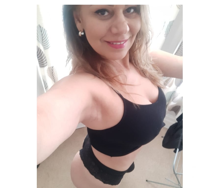 Escorts Kent Medway - Kent - Photos for Horny Latina LOLA!🍑