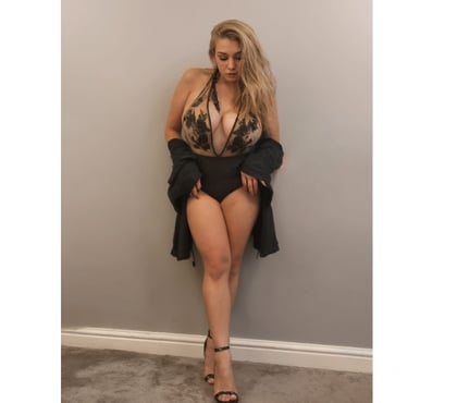 Escort Gillingham Medway - Kent - Photos for Horny Latina LOLA!🍑