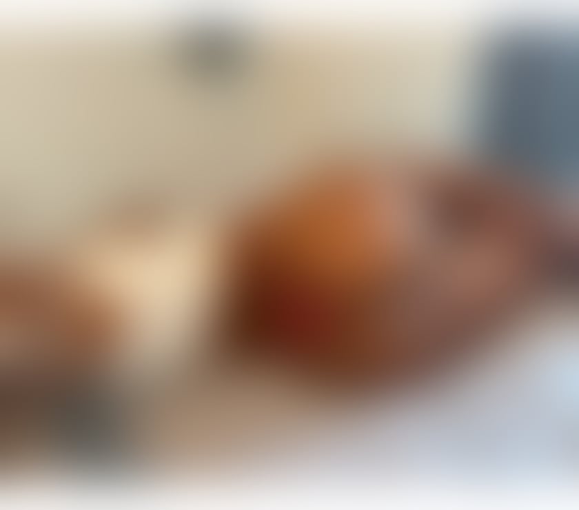 Escorts East London North Greenwich Station - East London - Photos for Brazilian brunette with curly hair