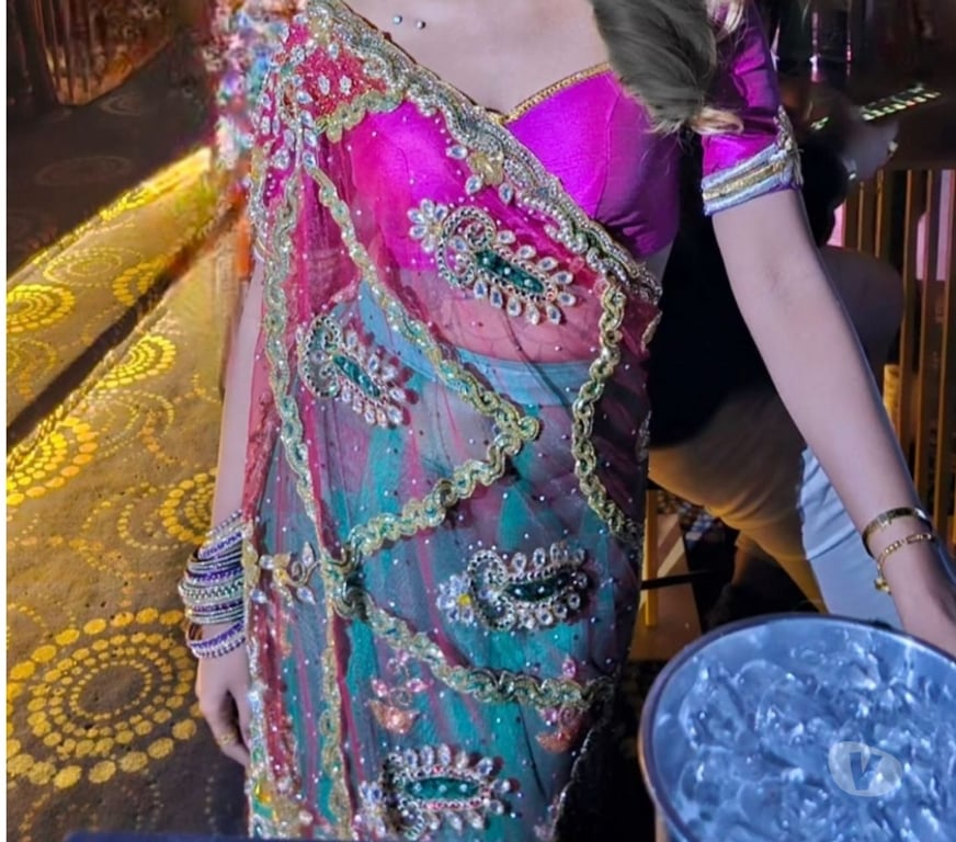 Escorts Bedfordshire Luton - Photos for Aanjuu South Indian Luton Town Centre