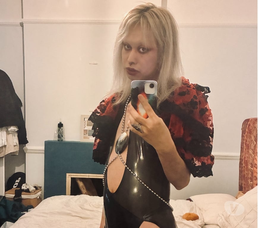 Trans Escorts Central London Tottenham Court Road - Central London - Photos for 🏳️‍⚧️Asian Trans Girl Christmas - Zeldah