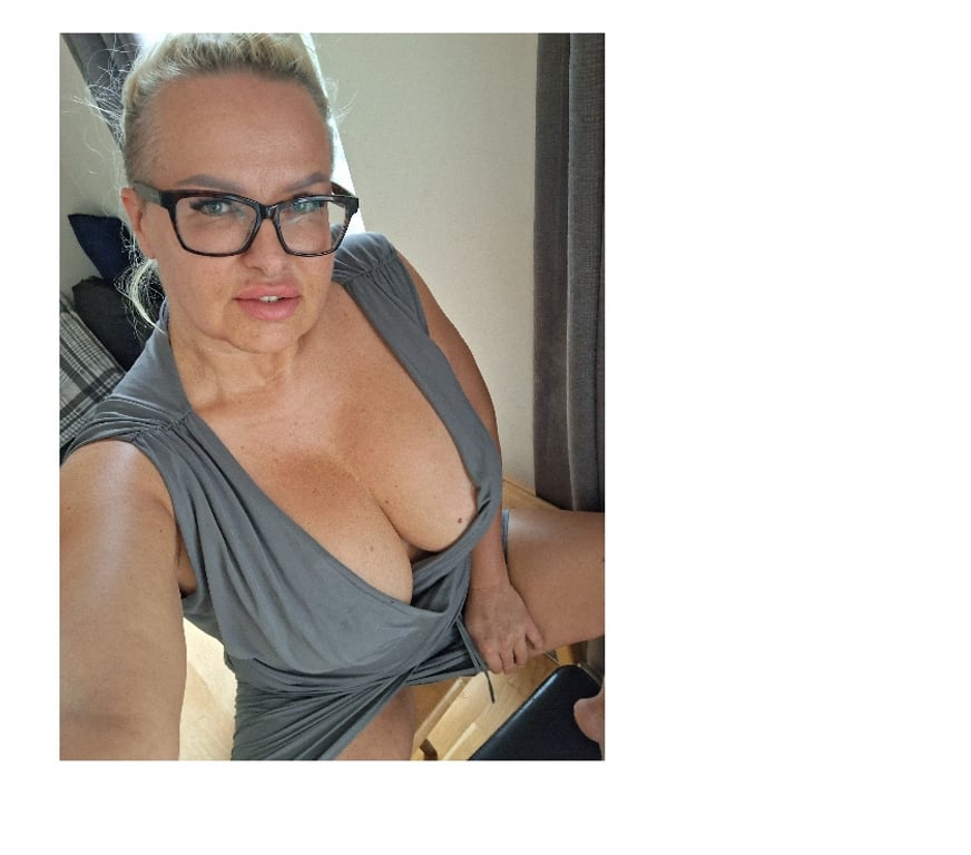 Escorts Essex Chelmsford - Photos for Polish Pie Pandora Mature Well Experienced 3days only