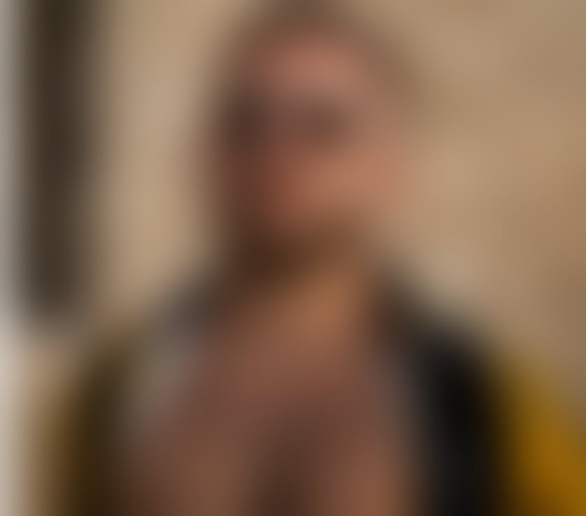 Male escort for special massage and more..