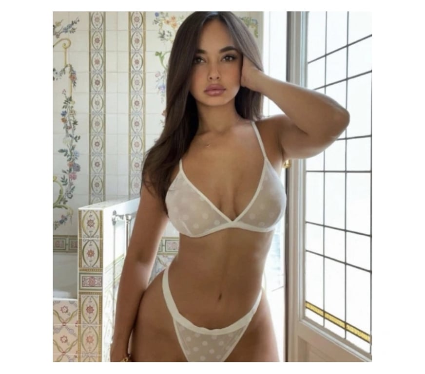 Escorts Surrey Woking - Photos for STUNNING PARTY GIRL🔥INCALL&OUTCALL🌸AVAILABLE 24H🌸