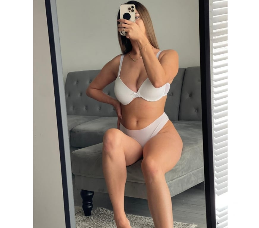 Escorts Bedfordshire Bedford - Photos for RuBy 👅👅just arrived in town 👅👅👅 Ex Model