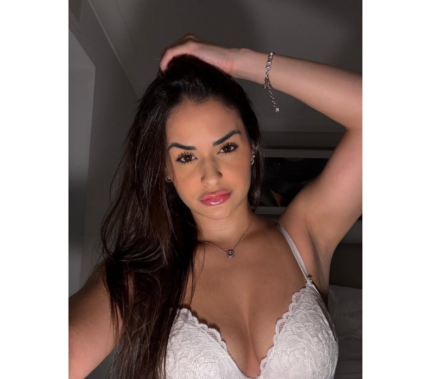 Escorts Glasgow Glasgow City Centre - Glasgow - Photos for Sexy Brazilian Party Girl